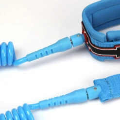 LEASH DE SUP HOWZIT COIL BLEU 9' -Nautica Aventure leash de sup howzit coil bleu 9 1 3