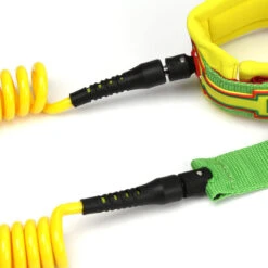 LEASH DE SUP HOWZIT COIL RASTA 9' -Nautica Aventure leash de sup howzit coil rasta 9 1 5
