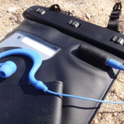 POCHETTE ETANCHE MP3 AVEC PRISE JACK ETANCHE SEAWAG 16 POCHETTE ETANCHE MP3 AVEC PRISE JACK ETANCHE SEAWAG -Nautica Aventure pochette etanche mp3 avec prise jack etanche seawag 5