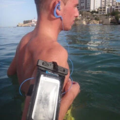 POCHETTE ETANCHE MP3 AVEC PRISE JACK ETANCHE SEAWAG 18 POCHETTE ETANCHE MP3 AVEC PRISE JACK ETANCHE SEAWAG -Nautica Aventure pochette etanche mp3 avec prise jack etanche seawag 7