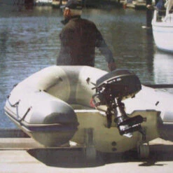 ROUES DE TRANSPORT RETRACTABLES PLASTIMO POUR ANNEXE -Nautica Aventure roues de transport retractables plastimo pour annexe 4